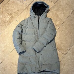Helly Hansen Women's Light Gray Hooded Puffer Coat